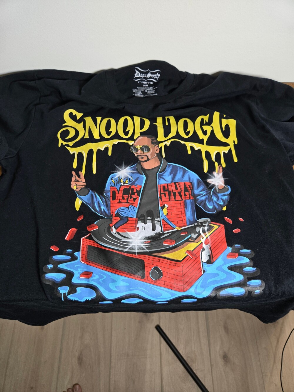 Snoop Dogg Graphic T-Shirt by Dogg Supply Size Medium